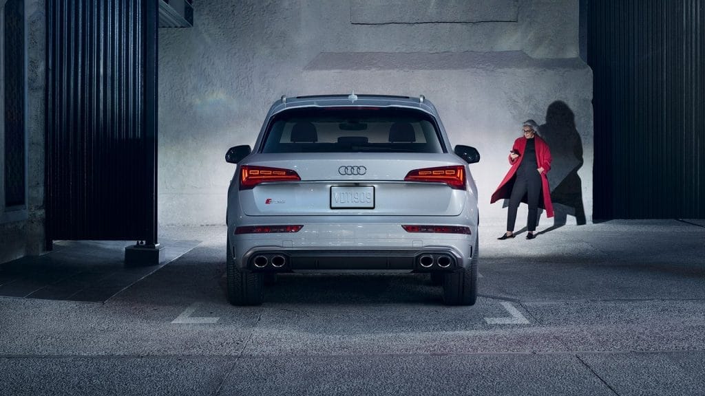 Audi SQ5 2025: Elevated Performance, Everyday Luxury 7 1920x1080 SQ5 2020 0389 US R