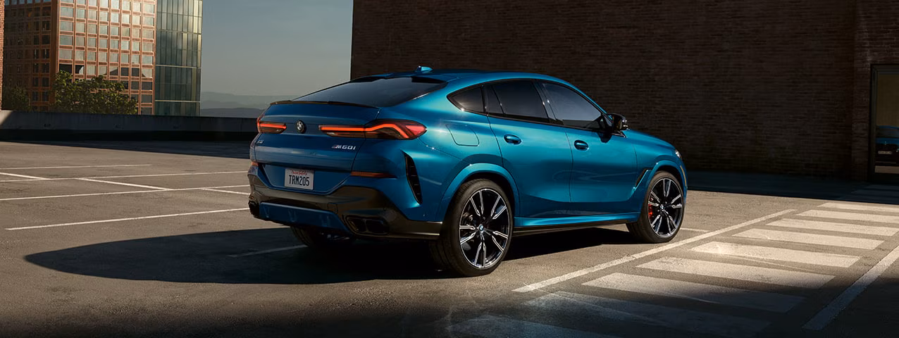 BMW MY25 X6 Overview MakeitYours 02 Desktop.jpg