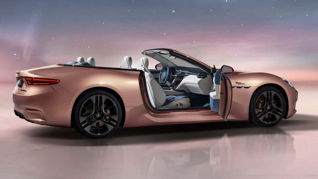 2024 maserati grancabrio folgore