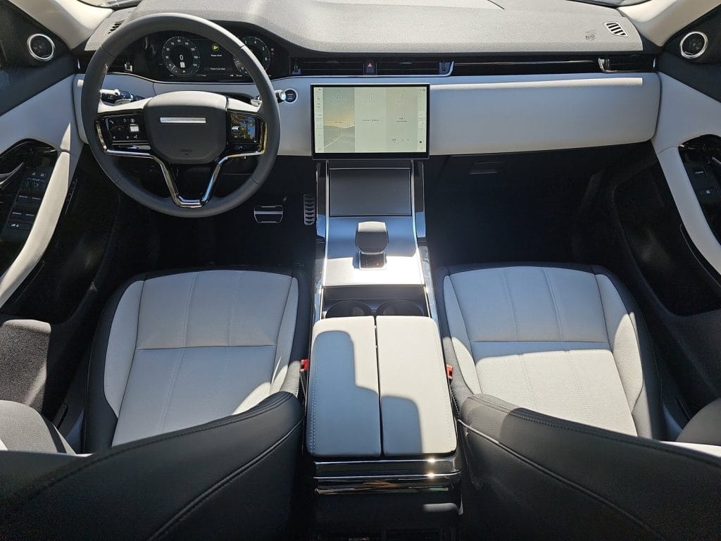 Range Rover Evoque 2025 7 22e Range Rover 2