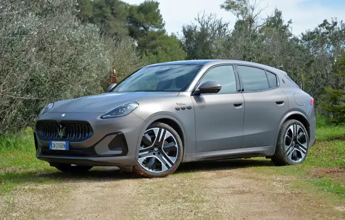 Maserati Grecale 2025 9 maserati grecale 2025 1