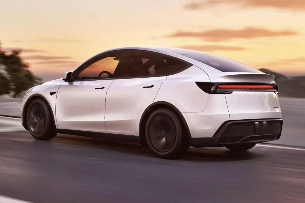 2025 tesla model y