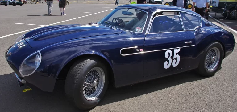 Aston Martin DB4GT Zagato 9 Aston Martin DB4GT Zagato