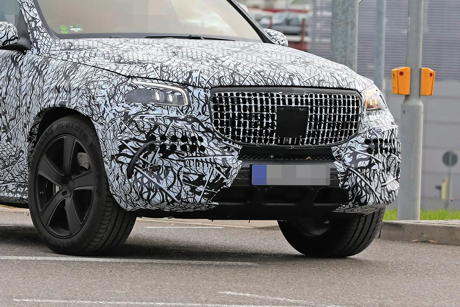Updated Mercedes-Maybach GLS-Class Spotted in Testing